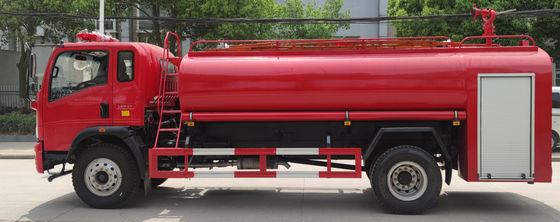 HOWO 118KW Water Tank Fire Truck 4x2 9000L Capacity For Fire Fighting